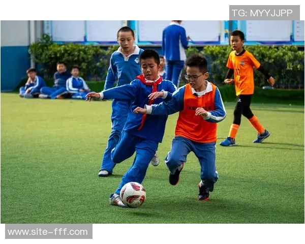 校园足球发展中的反思与展望：提升教育价值与竞技水平的双重路径探讨